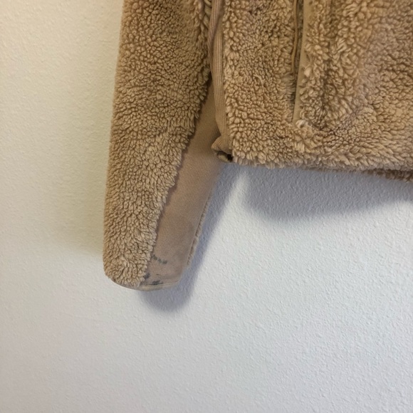 ALO Yoga Shanti Half Zip Sherpa Teddy Coat Jacket - Picture 11 of 13